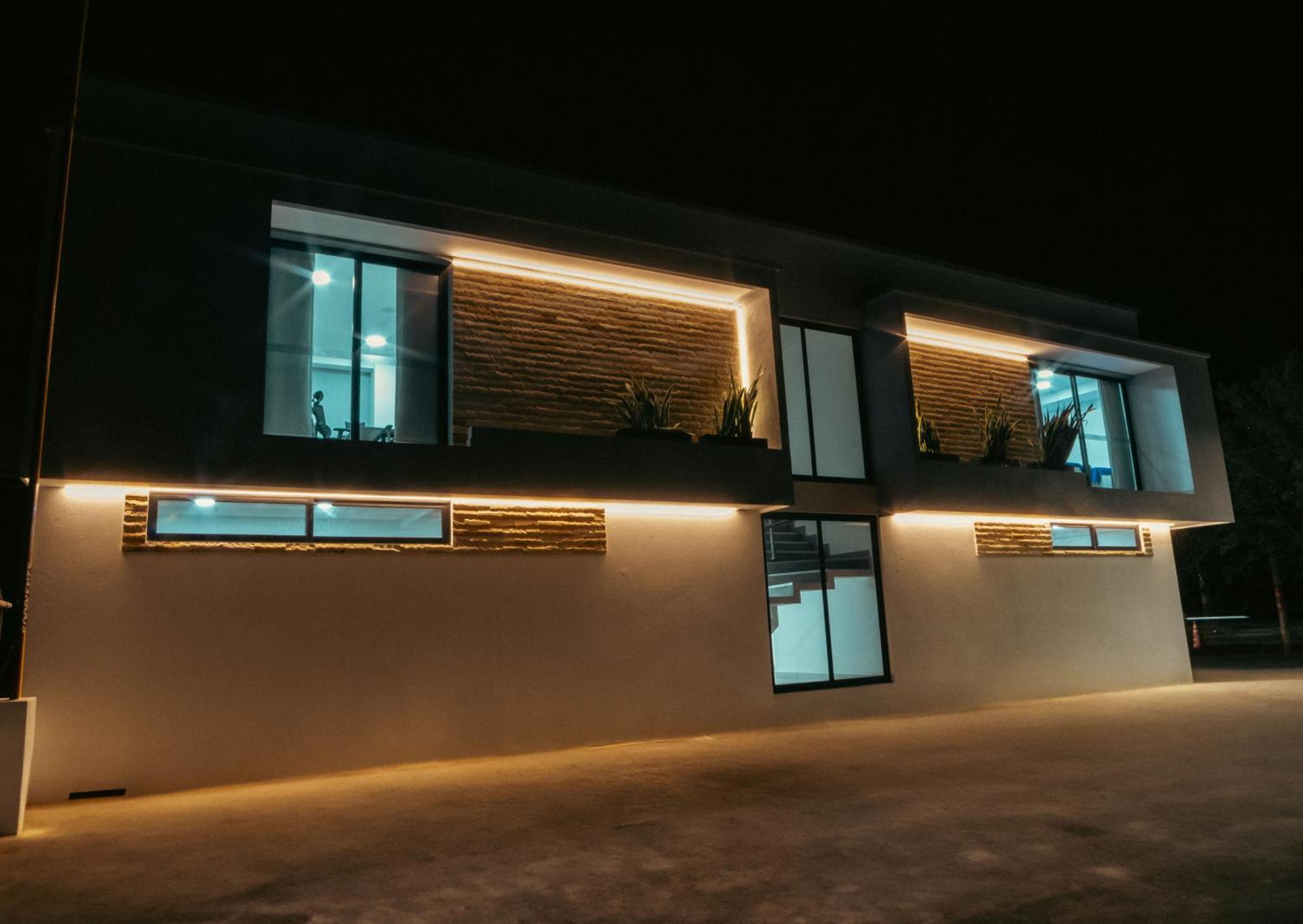 Hotel El Aeropuerto San Jose del Guaviare Exterior photo